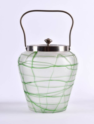 Jugendstil bonbonnière Lötz Witwe c. 1910