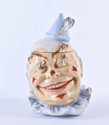 Schierholz Plaue figurine jug as a harlequin, Plaue Schierholz