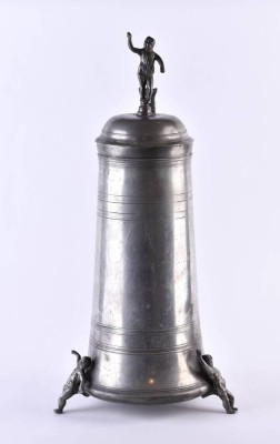 Large grinding jug circa 1800