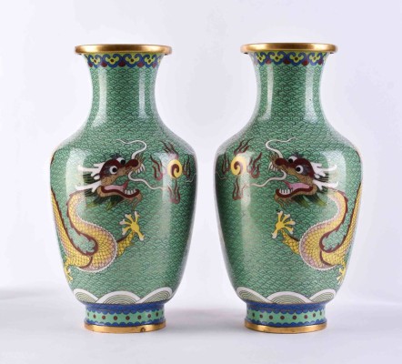 Paar Cloissoné Vasen China 20. Jhd.