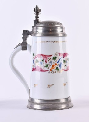 Milchglaskrug Biedermeier