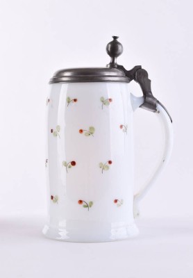 Biedermeier Milchglaskrug
