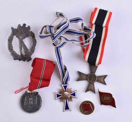 A group of orders and insignia II. WK