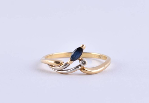 Saphir- Brillantring
