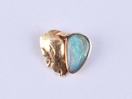 Opal pendant