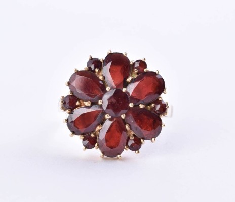 Lady's garnet ring