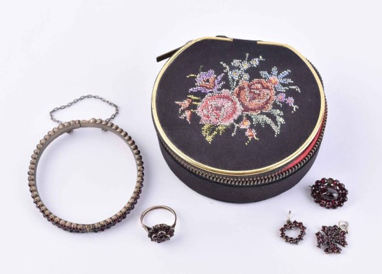 Konvolut Granatschmuck