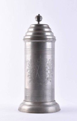 Large rolled pewter jug, circa 1789