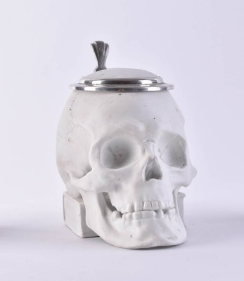 Student jug in the shape of a skull, probably Plaue Schierholz, around 1900
