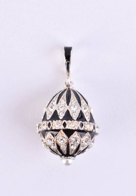 Anhänger im Stil Farbergé