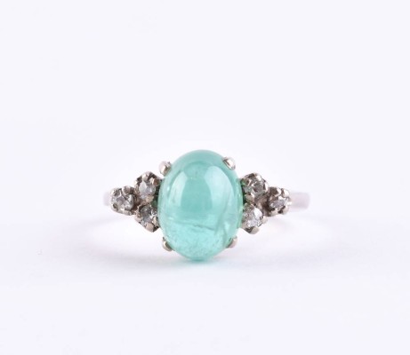 Sapphire-Brilliant ring