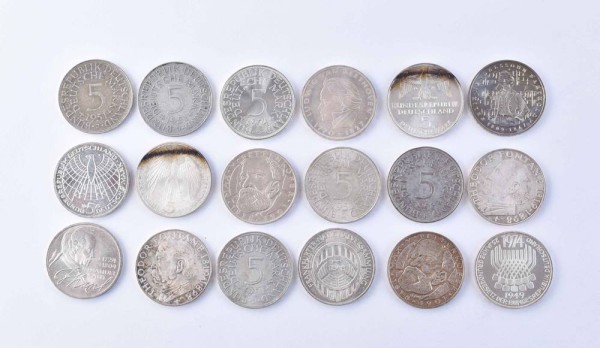 A group of 5 DM pieces Germany