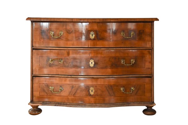 Baroque chest of drawers circa 1750