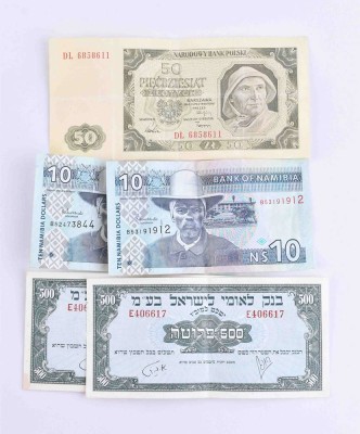 A group of banknotes