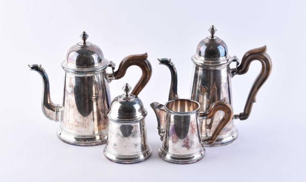 Coffee & tea centrepiece circa 1920