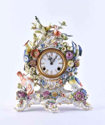 Meissen mantel clock, 20th century.