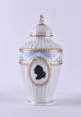 Deckelvase KPM im Empire-Stil