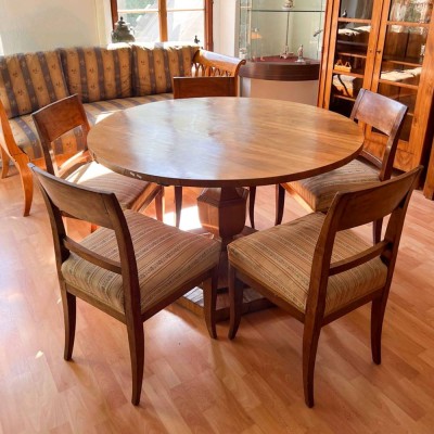 Biedermeier Tisch und 5 Stühle um 1830/40