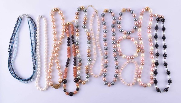 A group of costume jewellery