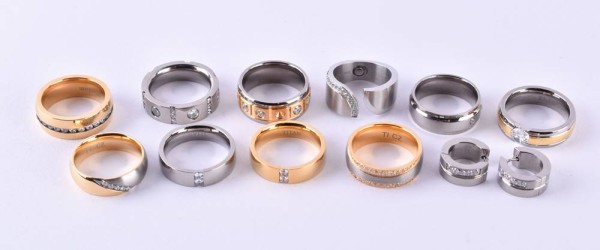 A group of rings