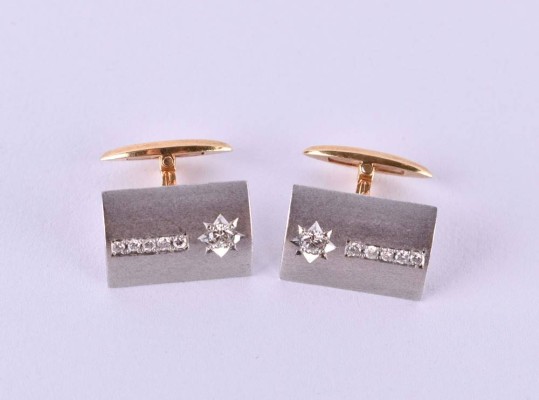 Cuff links