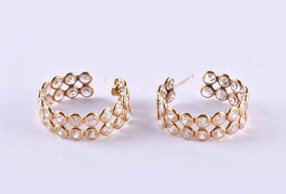 Pair of earrings