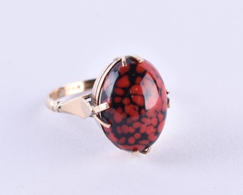 Ladies ring