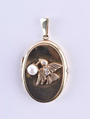 Medallion around 1900