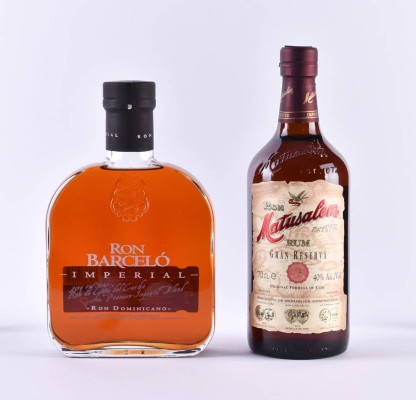 2 Flaschen Rum