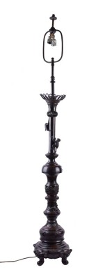 imposing floor lamp Japan Meiji period