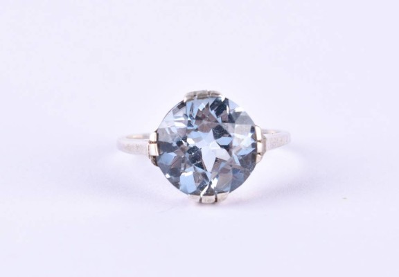 Aquamarine ring