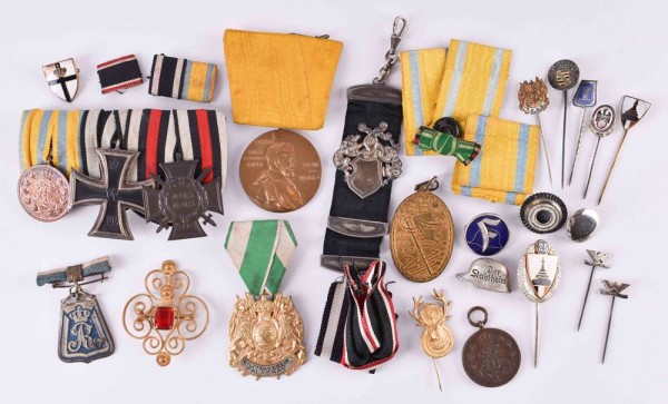 A group of medals, medals of honor and badges
