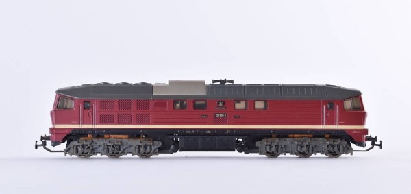 Diesellok BR 130 005-2 der DR - Piko