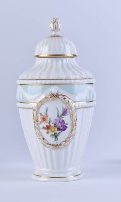small lidded vase KPM Berlin Kurland
