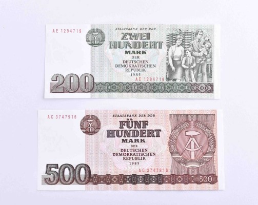 Banknotes 200 & 500 Mark, GDR 1985