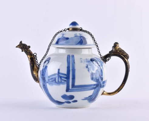 Teapot, probably Kangxi period - China