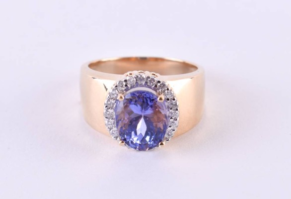 Tanzanite diamond ring